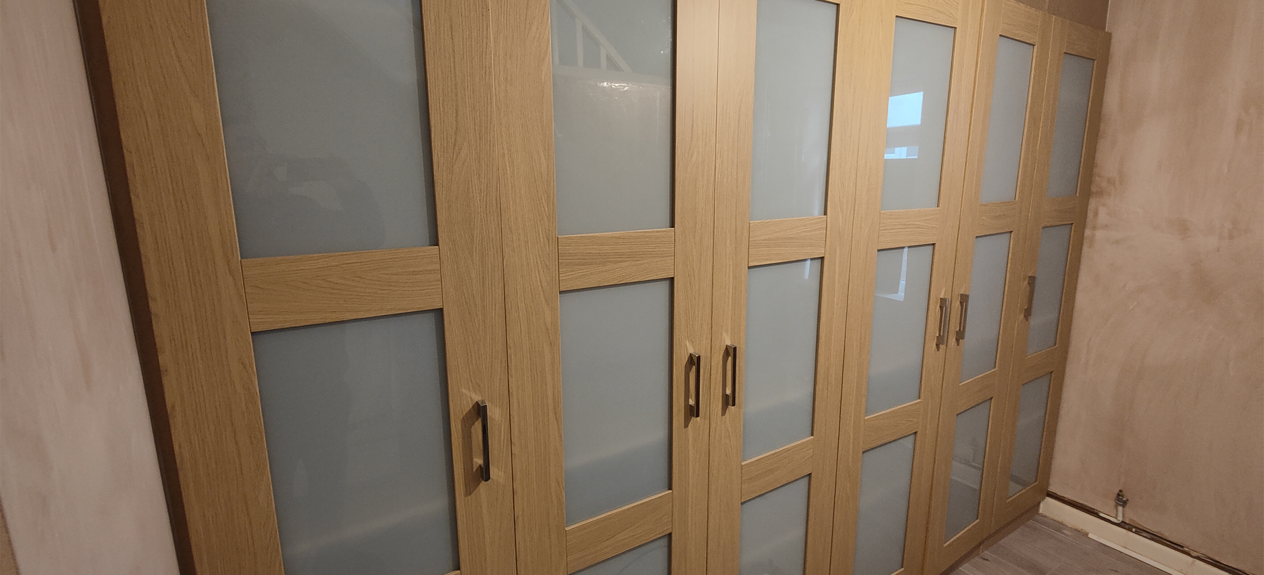 bespoke fitted cupboards wardrobes